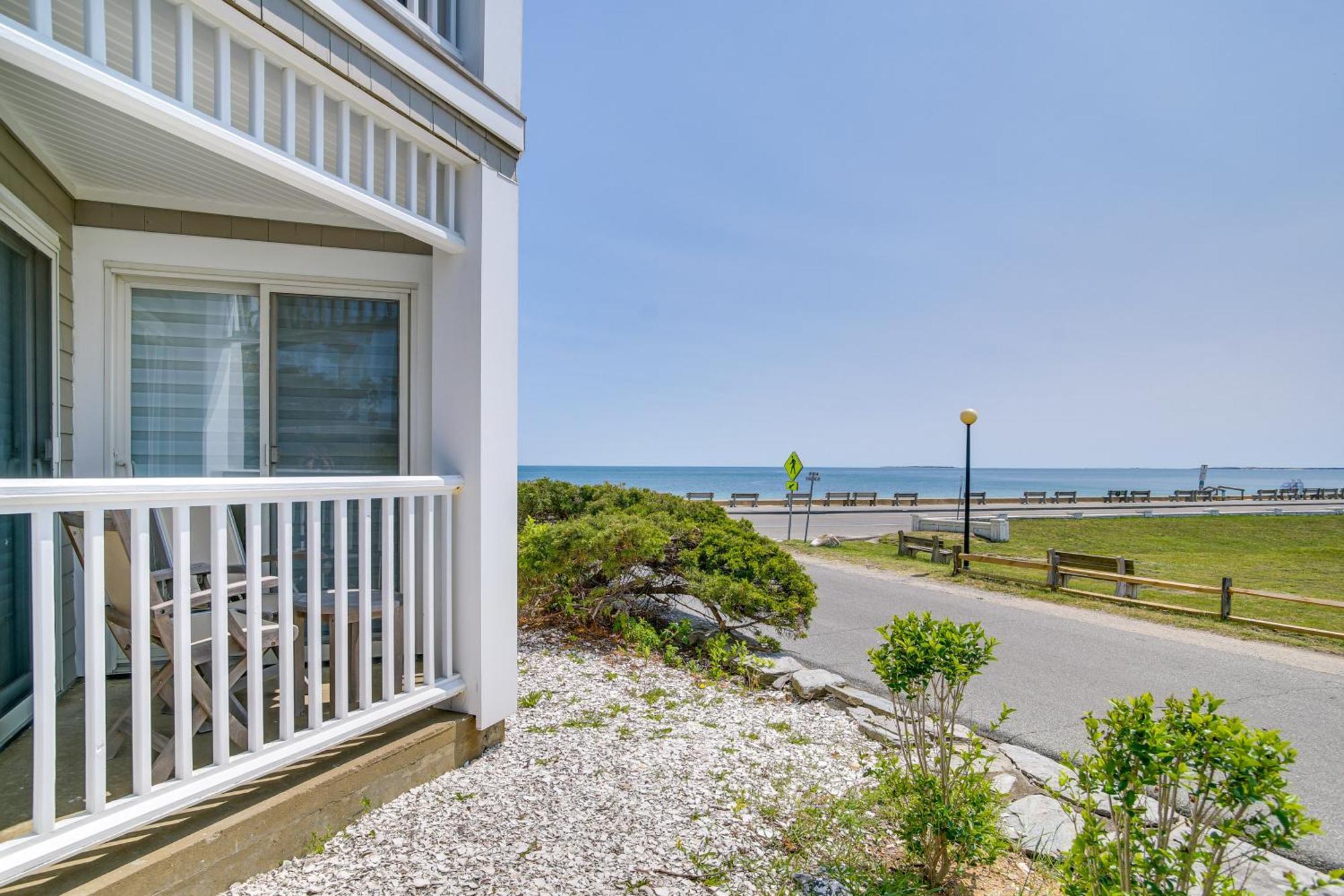 Breezy Oak Bluffs Condo - Steps To Inkwell Beach! Exterior foto